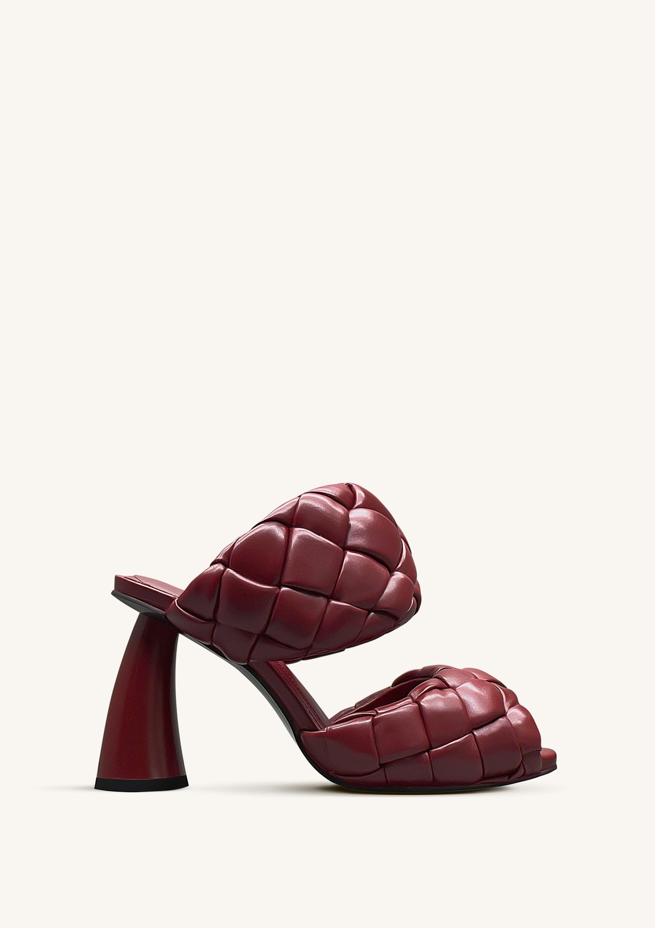 Lillian 위브 가죽 힐 뮬 – 버건디