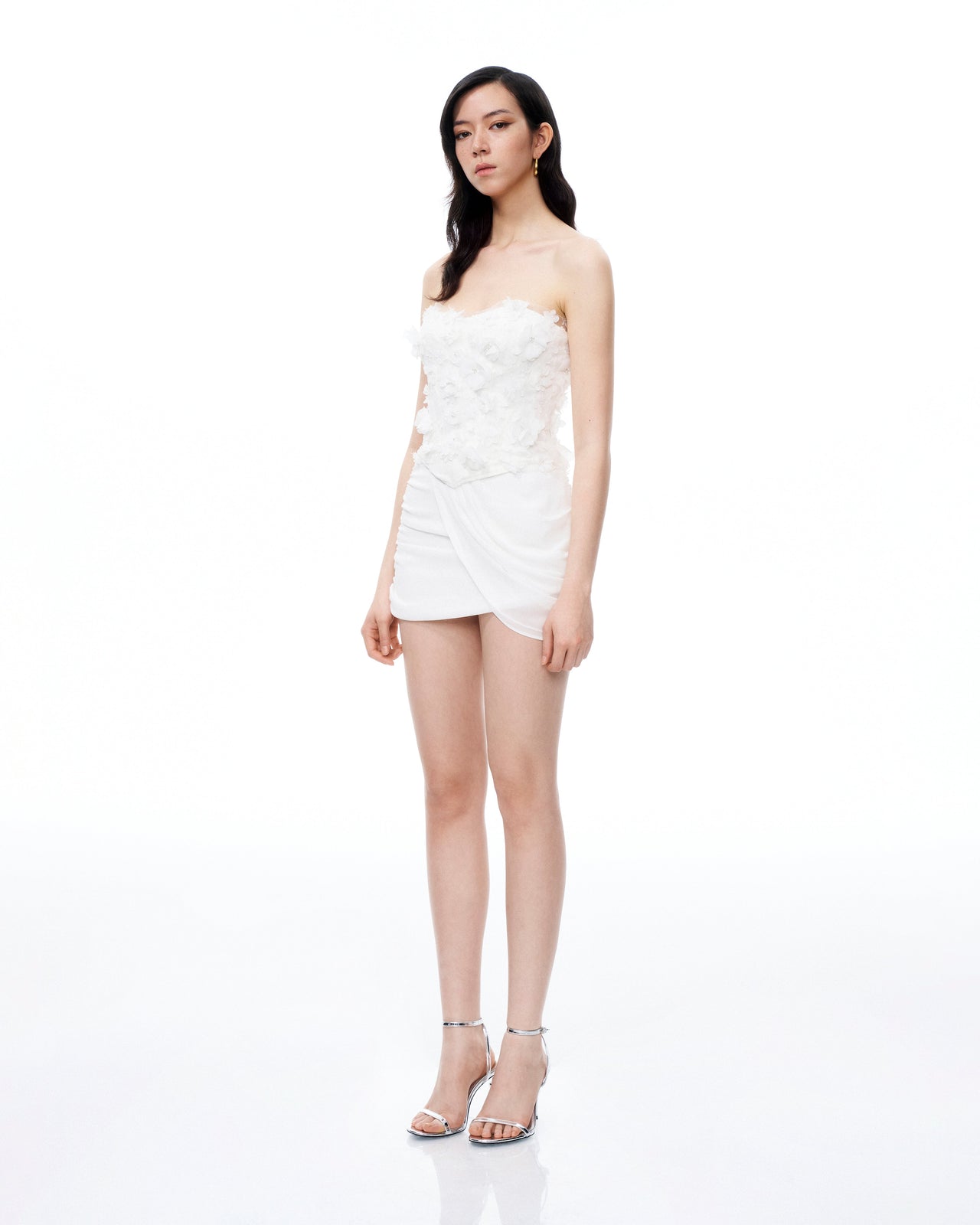 Juniper 3D 플로럴 미니 수트 - 화이트