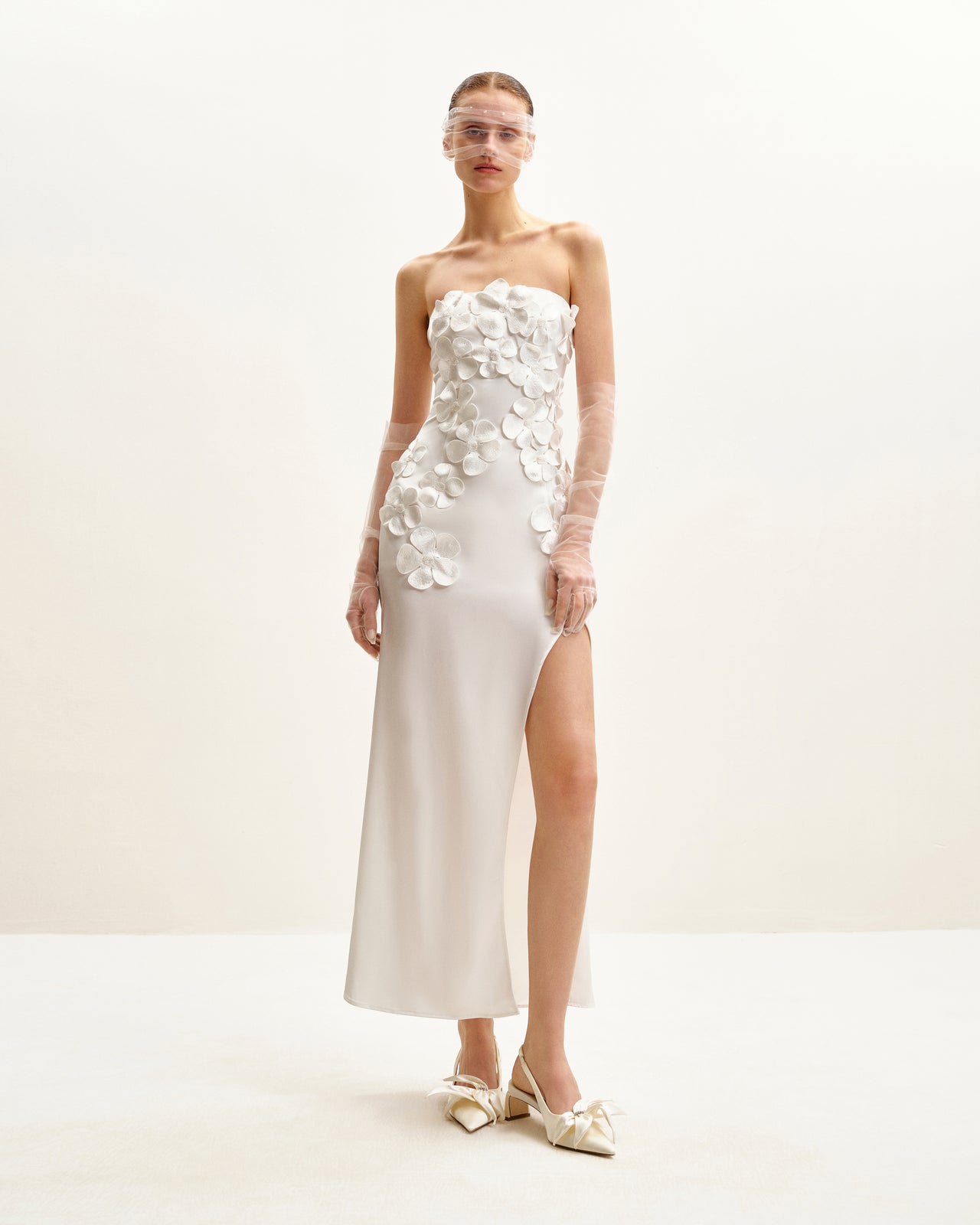 꽃 자수 롱 드레스 - 화이트