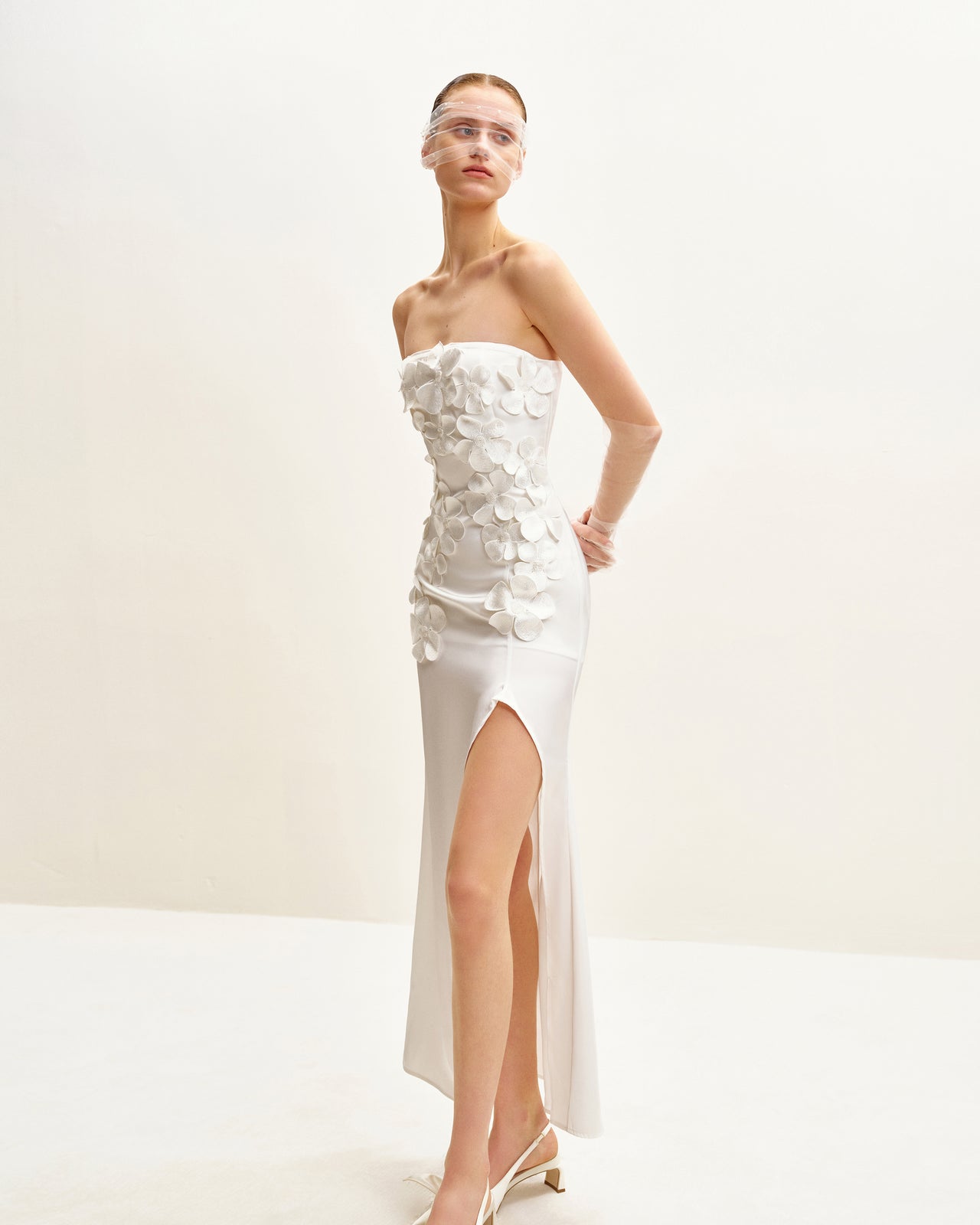 꽃 자수 롱 드레스 - 화이트