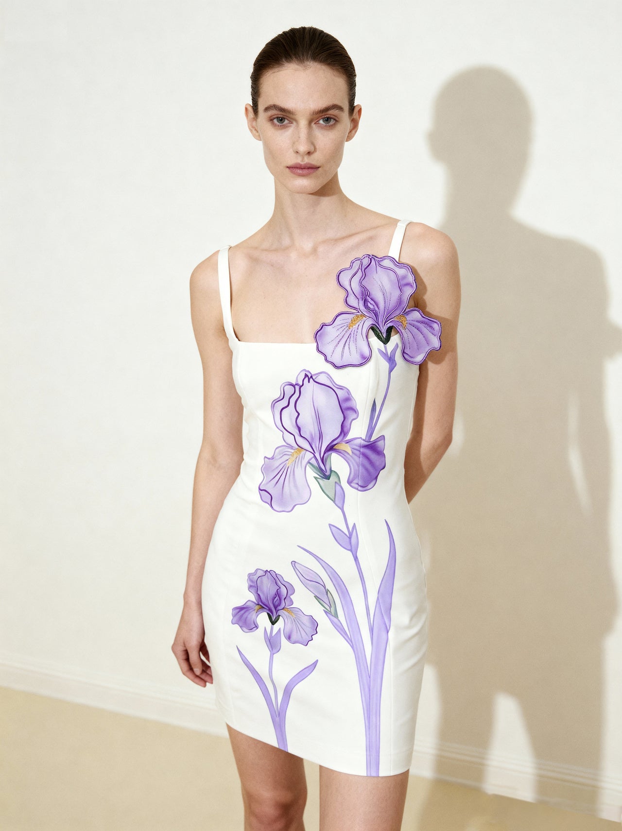 Iris 플로럴 프린트 스트랩 바디콘 미니 드레스 - 화이트