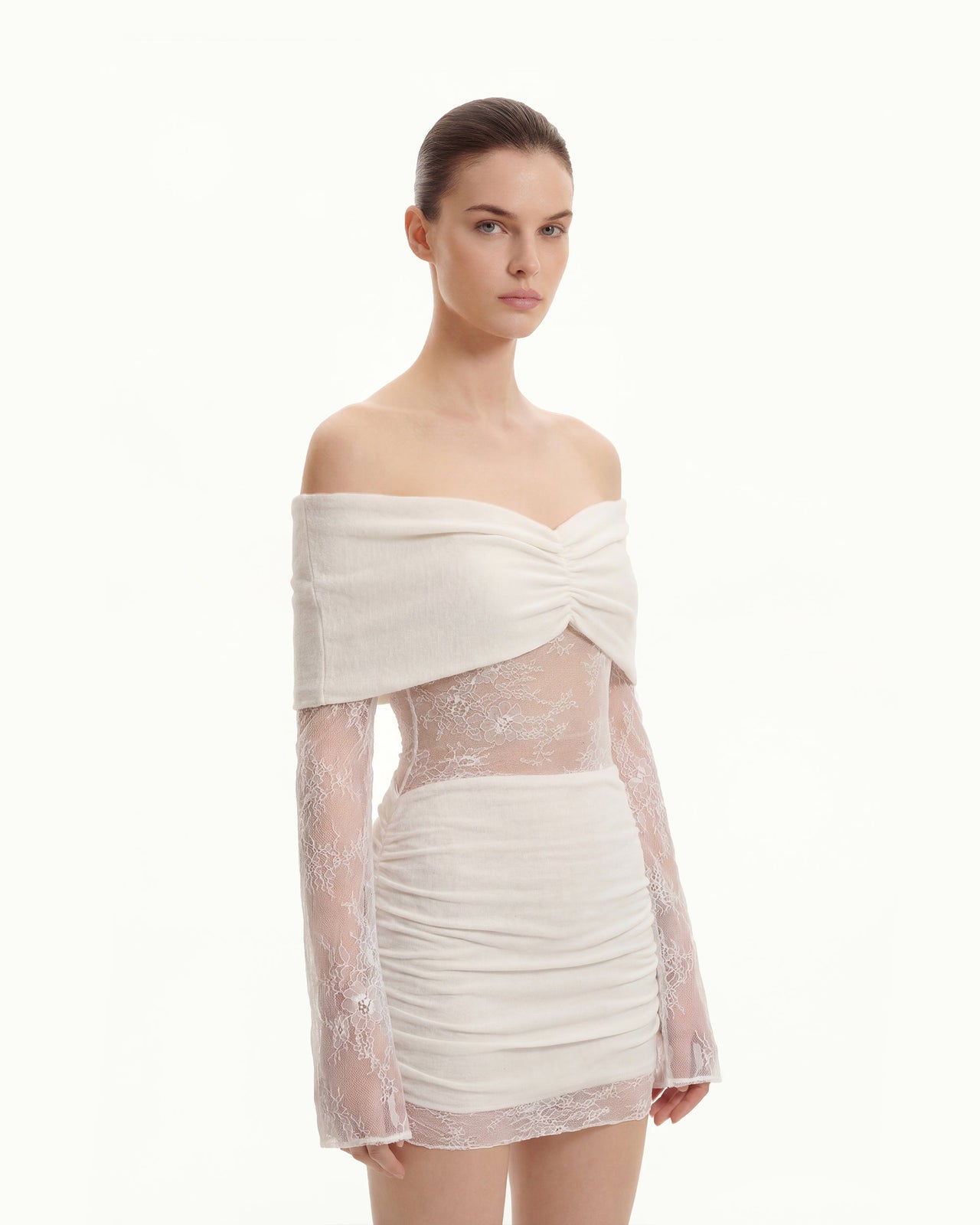 오프 숄더 러플 레이스 소매 미니 드레스 - 화이트