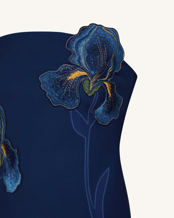 Iris 꽃무늬 튜브탑 드레스 – 네이비 블루