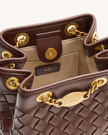 Yara 핸드메이드 위빙 버킷백 - 다크 브라운