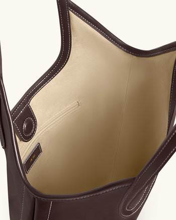 Brooke 벨트 장식 숄더 토트백 - 다크 브라운