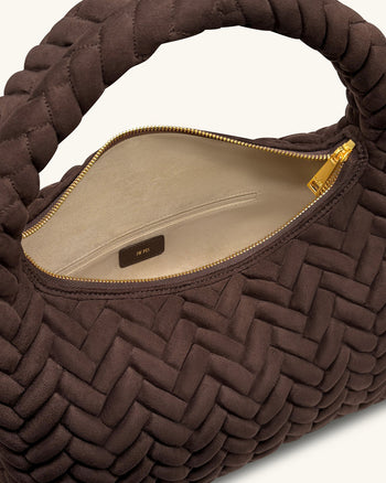 Cora 라지 인조 스웨이드 퀼팅 호보 숄더백 - 다크 브라운